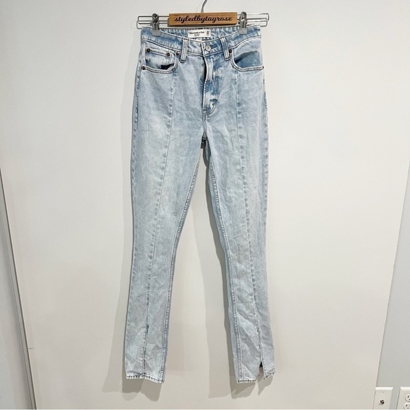 Abercrombie & Fitch Curve Love High Rise Skinny Jean with Vent Hem - Picture 2 of 7